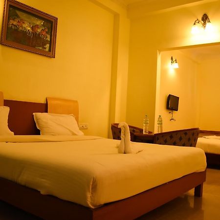 Hotel Ulo Hill Breeze Yelagiri Exterior foto