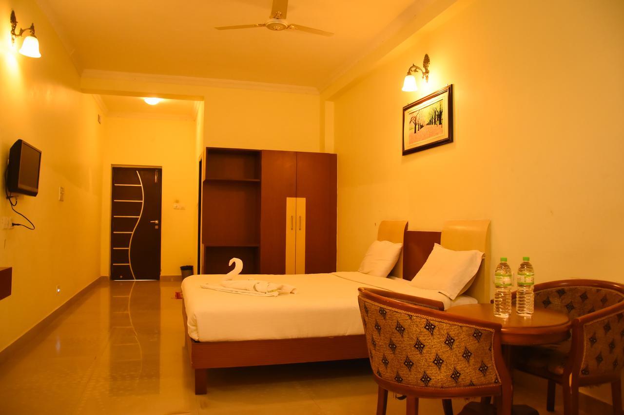 Hotel Ulo Hill Breeze Yelagiri Exterior foto