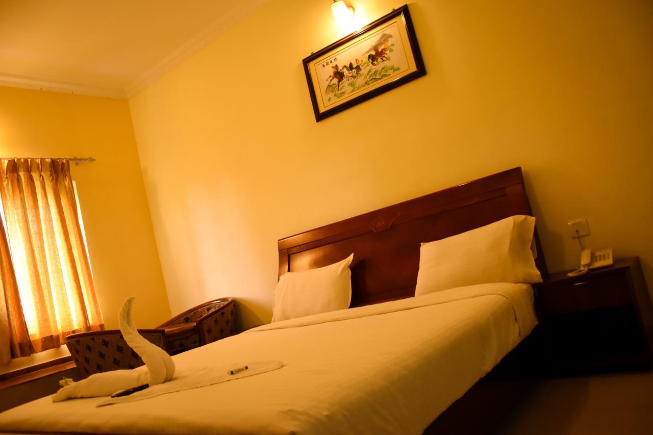 Hotel Ulo Hill Breeze Yelagiri Exterior foto
