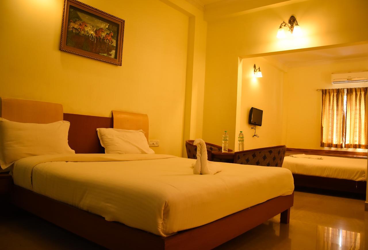 Hotel Ulo Hill Breeze Yelagiri Exterior foto